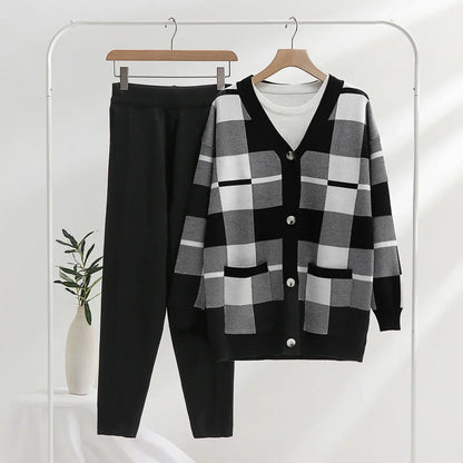 Zyrell | Women’s 3-Piece Plaid Knit Set