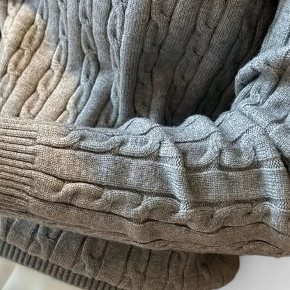 Ruvain | Men’s Cable-Knit Crew Sweater